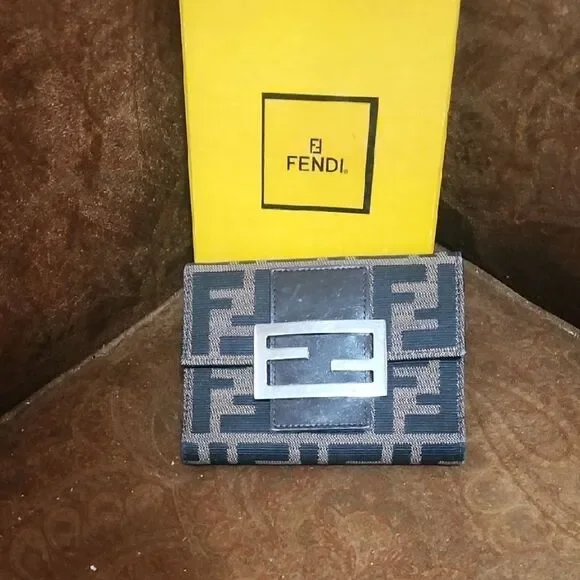 Fendi Zucca Wallet - Picture 1 of 12
